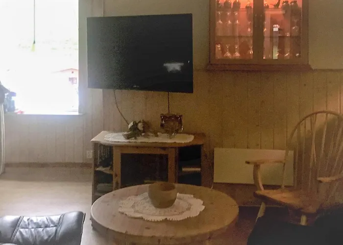 בית נופש 8 Person In